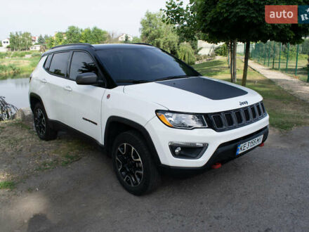 Джип Compass 2019 у Дніпро (Дніпропетровську) на Automoto.ua Білий Джип Compass, об'ємом двигуна 2.36 л та пробігом 79 тис. км за 20500 $, фото 1 на Automoto.ua