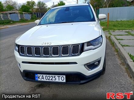 Білий Джип Compass, об'ємом двигуна 2.4 л та пробігом 105 тис. км за 15400 $, фото 1 на Automoto.ua