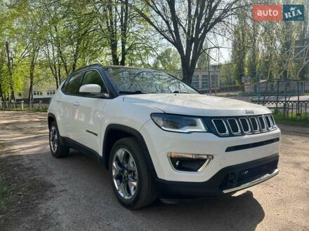 Джип Compass 2020 у Шостке на Automoto.ua Білий Джип Compass, об'ємом двигуна 2.36 л та пробігом 42 тис. км за 15950 $, фото 1 на Automoto.ua