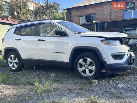 Білий Джип Compass, об'ємом двигуна 2.36 л та пробігом 53 тис. км за 10500 $, фото 1 на Automoto.ua