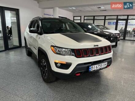 Джип Compass 2020 у Полтаві на Automoto.ua Білий Джип Compass, об'ємом двигуна 2.36 л та пробігом 115 тис. км за 18000 $, фото 1 на Automoto.ua