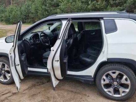 Білий Джип Compass, об'ємом двигуна 0 л та пробігом 50 тис. км за 16000 $, фото 1 на Automoto.ua