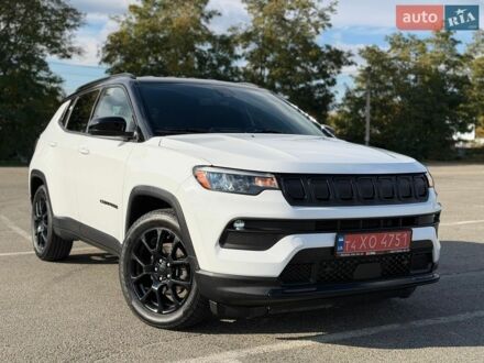 Білий Джип Compass, об'ємом двигуна 2.36 л та пробігом 65 тис. км за 19900 $, фото 1 на Automoto.ua