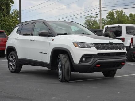 Білий Джип Compass, об'ємом двигуна 2.4 л та пробігом 23 тис. км за 11000 $, фото 1 на Automoto.ua