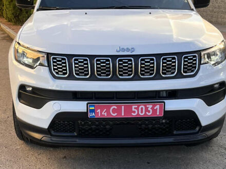 Білий Джип Compass, об'ємом двигуна 2 л та пробігом 46 тис. км за 20500 $, фото 1 на Automoto.ua