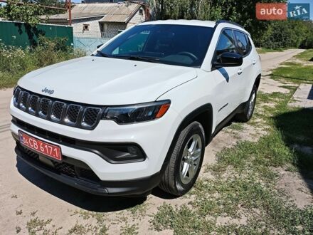 Белый Джип Компас, объемом двигателя 2 л и пробегом 70 тыс. км за 17900 $, фото 1 на Automoto.ua