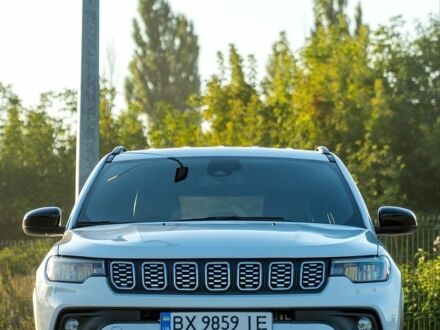 Білий Джип Compass, об'ємом двигуна 2 л та пробігом 85 тис. км за 18500 $, фото 1 на Automoto.ua