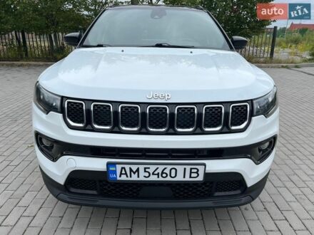 Білий Джип Compass, об'ємом двигуна 2 л та пробігом 103 тис. км за 18200 $, фото 1 на Automoto.ua