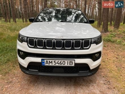 Білий Джип Compass, об'ємом двигуна 2 л та пробігом 103 тис. км за 18000 $, фото 1 на Automoto.ua