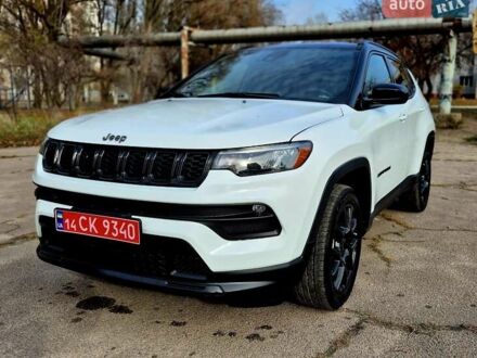 Белый Джип Компас, объемом двигателя 2 л и пробегом 7 тыс. км за 23999 $, фото 1 на Automoto.ua