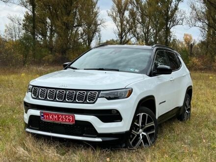 Білий Джип Compass, об'ємом двигуна 2 л та пробігом 3 тис. км за 24300 $, фото 1 на Automoto.ua