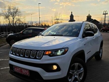 Білий Джип Compass, об'ємом двигуна 2 л та пробігом 67 тис. км за 17650 $, фото 1 на Automoto.ua