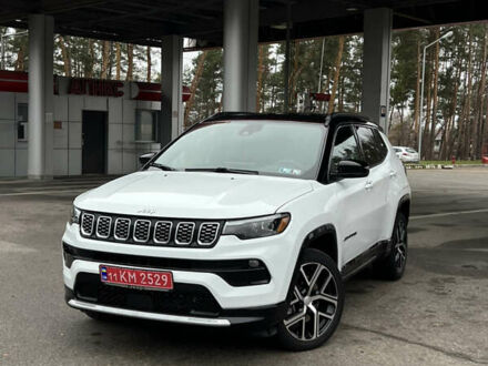 Білий Джип Compass, об'ємом двигуна 2 л та пробігом 3 тис. км за 24300 $, фото 1 на Automoto.ua
