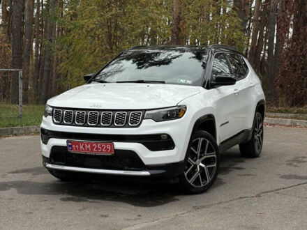 Джип Компас 2024 в Харькове на Automoto.ua Белый Джип Компас, объемом двигателя 2 л и пробегом 3 тыс. км за 24300 $, фото 1 на Automoto.ua