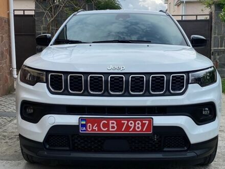 Білий Джип Compass, об'ємом двигуна 2 л та пробігом 15 тис. км за 20650 $, фото 1 на Automoto.ua
