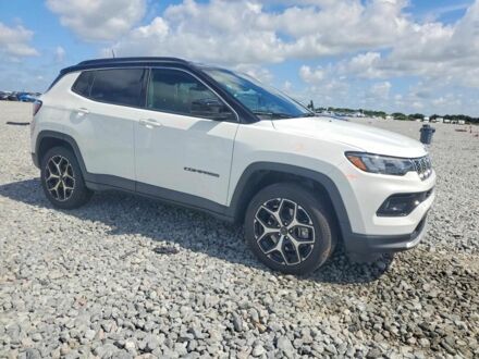 Білий Джип Compass, об'ємом двигуна 2 л та пробігом 14 тис. км за 18556 $, фото 1 на Automoto.ua