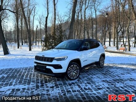 Белый Джип Компас, объемом двигателя 1.5 л и пробегом 15 тыс. км за 31999 $, фото 1 на Automoto.ua