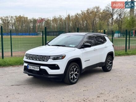 Белый Джип Компас, объемом двигателя 2 л и пробегом 3 тыс. км за 24350 $, фото 1 на Automoto.ua