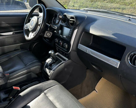 Бежевий Джип Compass, об'ємом двигуна 2 л та пробігом 80 тис. км за 12500 $, фото 4 на Automoto.ua