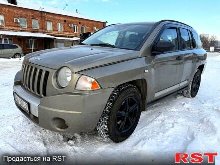 Бежевий Джип Compass, об'ємом двигуна 2 л та пробігом 1670 тис. км за 4000 $, фото 1 на Automoto.ua