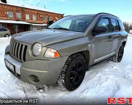 Бежевый Джип Компас, объемом двигателя 2 л и пробегом 1670 тыс. км за 4000 $, фото 1 на Automoto.ua