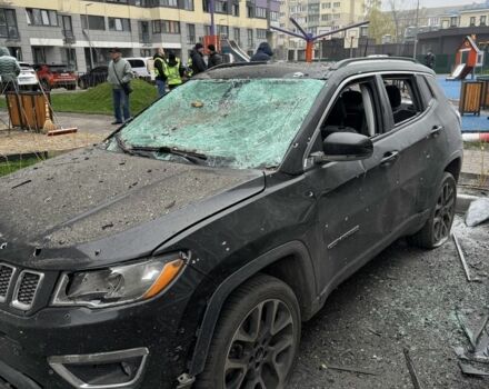 Черный Джип Компас, объемом двигателя 2.4 л и пробегом 117 тыс. км за 5000 $, фото 1 на Automoto.ua