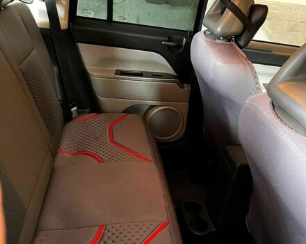 Чорний Джип Compass, об'ємом двигуна 2.4 л та пробігом 0 тис. км за 7200 $, фото 5 на Automoto.ua