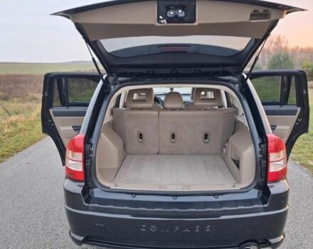 Чорний Джип Compass, об'ємом двигуна 2.4 л та пробігом 166 тис. км за 3200 $, фото 13 на Automoto.ua