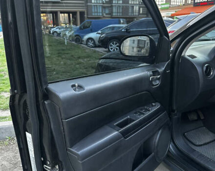 Черный Джип Компас, объемом двигателя 2.36 л и пробегом 175 тыс. км за 9000 $, фото 9 на Automoto.ua