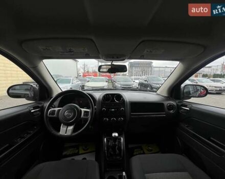 Чорний Джип Compass, об'ємом двигуна 2.14 л та пробігом 185 тис. км за 10900 $, фото 11 на Automoto.ua