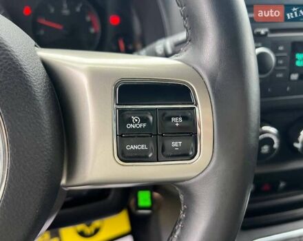 Чорний Джип Compass, об'ємом двигуна 2.14 л та пробігом 185 тис. км за 10900 $, фото 18 на Automoto.ua