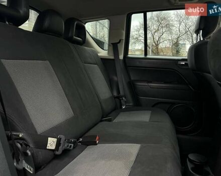 Чорний Джип Compass, об'ємом двигуна 2.14 л та пробігом 185 тис. км за 10900 $, фото 8 на Automoto.ua