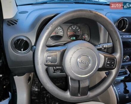 Чорний Джип Compass, об'ємом двигуна 2.36 л та пробігом 196 тис. км за 9300 $, фото 5 на Automoto.ua