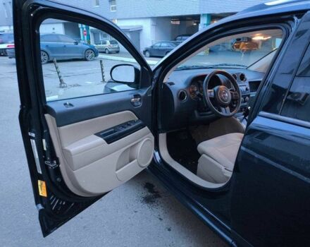 Чорний Джип Compass, об'ємом двигуна 2.4 л та пробігом 196 тис. км за 9300 $, фото 5 на Automoto.ua