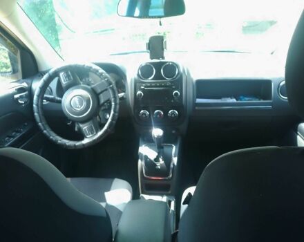 Черный Джип Компас, объемом двигателя 2 л и пробегом 210 тыс. км за 9000 $, фото 7 на Automoto.ua