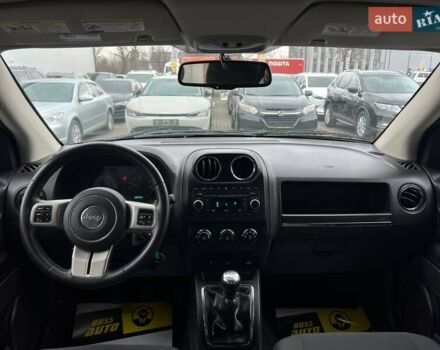 Чорний Джип Compass, об'ємом двигуна 2.14 л та пробігом 185 тис. км за 10900 $, фото 13 на Automoto.ua