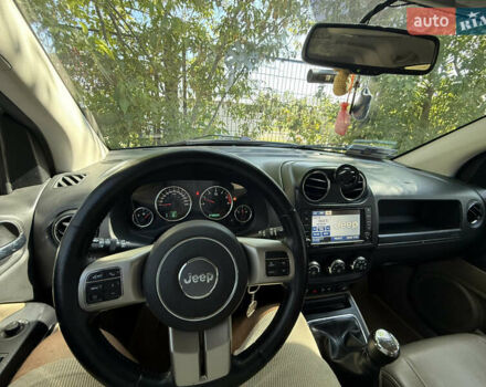 Чорний Джип Compass, об'ємом двигуна 2.14 л та пробігом 270 тис. км за 8888 $, фото 17 на Automoto.ua