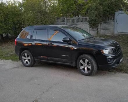 Черный Джип Компас, объемом двигателя 2.4 л и пробегом 250 тыс. км за 7300 $, фото 2 на Automoto.ua
