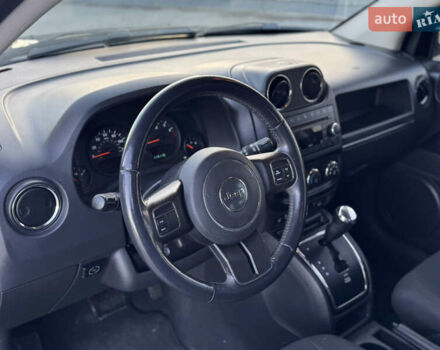 Чорний Джип Compass, об'ємом двигуна 2.36 л та пробігом 175 тис. км за 8650 $, фото 28 на Automoto.ua