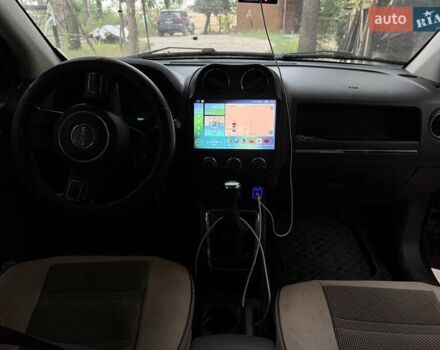 Чорний Джип Compass, об'ємом двигуна 2.36 л та пробігом 155 тис. км за 10500 $, фото 5 на Automoto.ua
