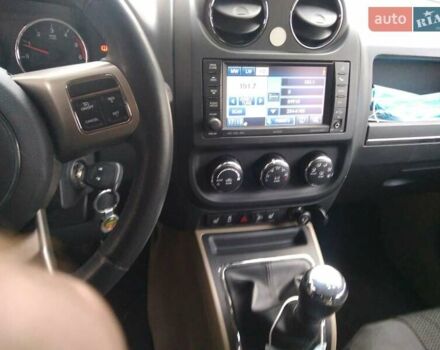 Черный Джип Компас, объемом двигателя 2.1 л и пробегом 90 тыс. км за 13500 $, фото 4 на Automoto.ua