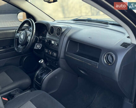 Чорний Джип Compass, об'ємом двигуна 2.36 л та пробігом 175 тис. км за 8650 $, фото 32 на Automoto.ua