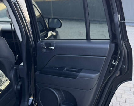 Чорний Джип Compass, об'ємом двигуна 2.36 л та пробігом 175 тис. км за 8650 $, фото 41 на Automoto.ua