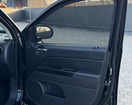 Чорний Джип Compass, об'ємом двигуна 2.36 л та пробігом 175 тис. км за 8650 $, фото 42 на Automoto.ua