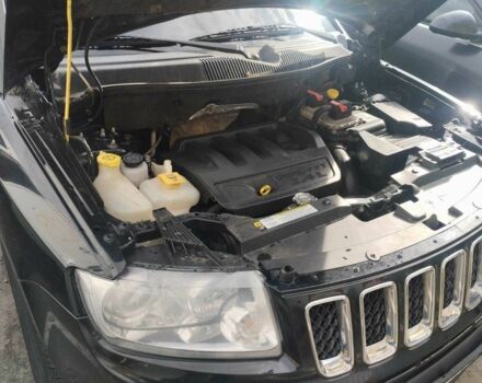 Черный Джип Компас, объемом двигателя 2.4 л и пробегом 130 тыс. км за 7800 $, фото 6 на Automoto.ua