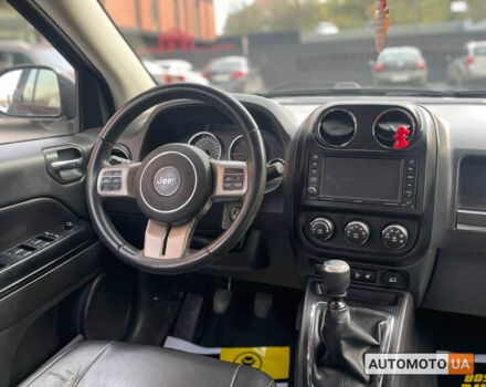 Чорний Джип Compass, об'ємом двигуна 2.2 л та пробігом 223 тис. км за 12200 $, фото 14 на Automoto.ua