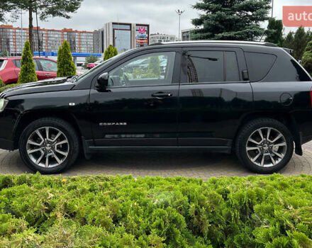 Черный Джип Компас, объемом двигателя 2.4 л и пробегом 175 тыс. км за 11700 $, фото 3 на Automoto.ua