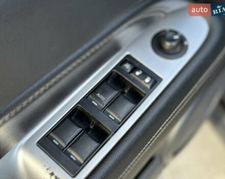 Черный Джип Компас, объемом двигателя 2.36 л и пробегом 266 тыс. км за 10990 $, фото 15 на Automoto.ua