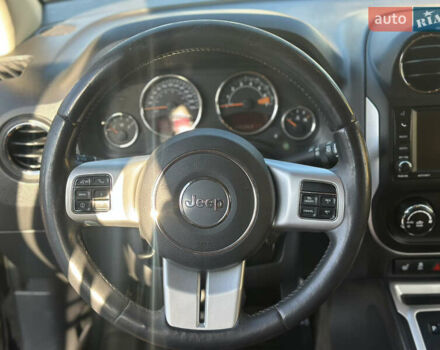 Черный Джип Компас, объемом двигателя 2.4 л и пробегом 176 тыс. км за 9400 $, фото 28 на Automoto.ua