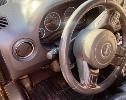 Чорний Джип Compass, об'ємом двигуна 2.4 л та пробігом 148 тис. км за 9500 $, фото 4 на Automoto.ua